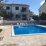 Divine Dalmatia Lägenhet *