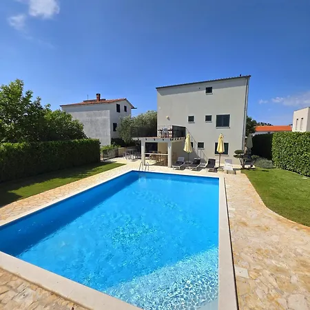 Divine Dalmatia Apartman *