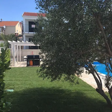 Divine Dalmatia * Tribunj (Sibenik-Knin)