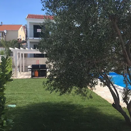 Divine Dalmatia * Tribunj (Sibenik-Knin)