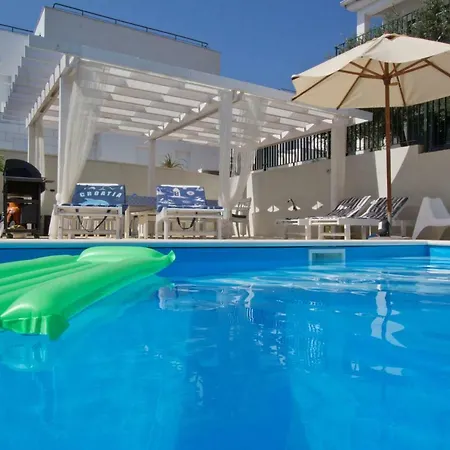 アパート Divine Dalmatia Tribalj