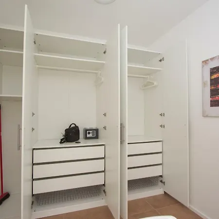 Apartment Divine Dalmatia Tribunj (Sibenik-Knin)