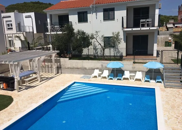 Divine Dalmatia * Tribunj (Sibenik-Knin)