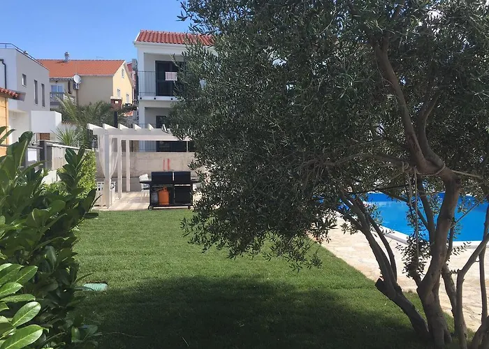 Divine Dalmatia * Tribunj (Sibenik-Knin)